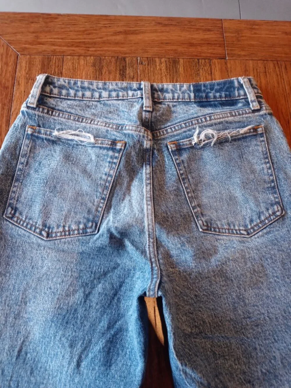 ABERCROMBIE & FITCH high rise the mom jeans (6S/28) - Picture 11 of 16